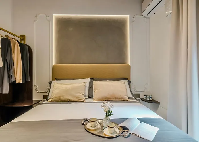 Colosseum 1 Min Design With Private Courtyard Apartament *