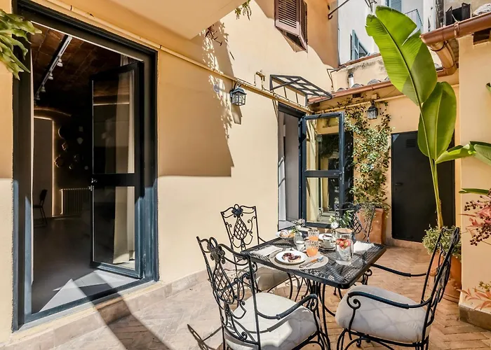 Colosseum 1 Min Design With Private Courtyard Apartament *